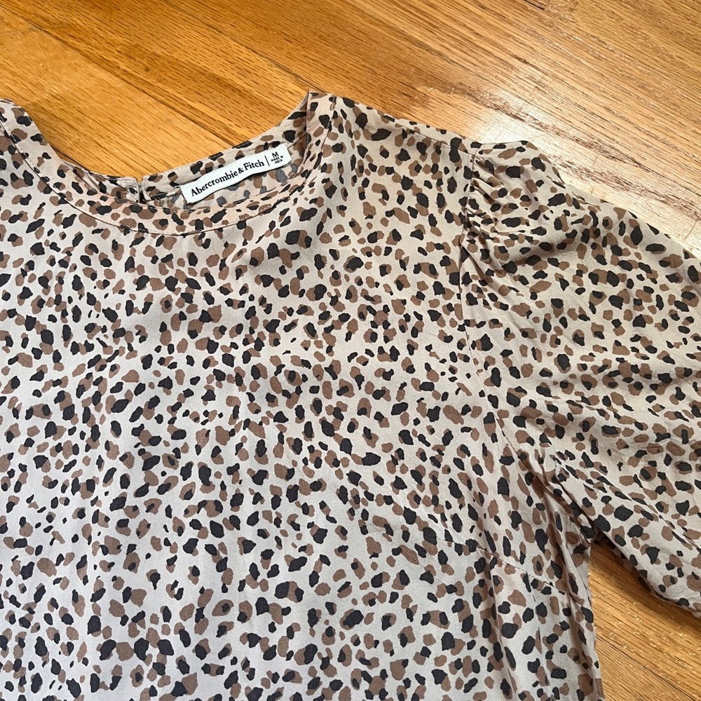 Abercrombie & Fitch Women's Leopard Print Top M button back